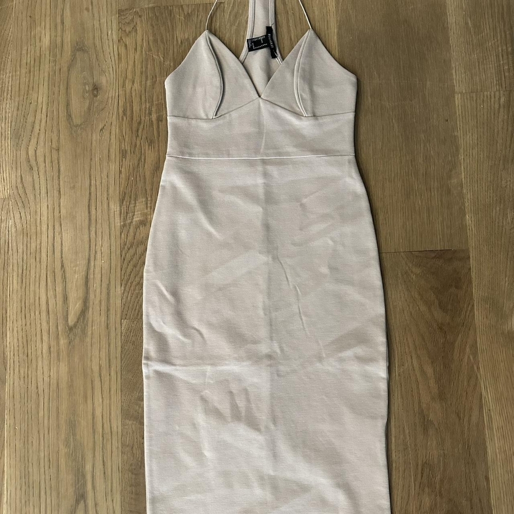 Forever 21 Y-back bodycon knee-length dress